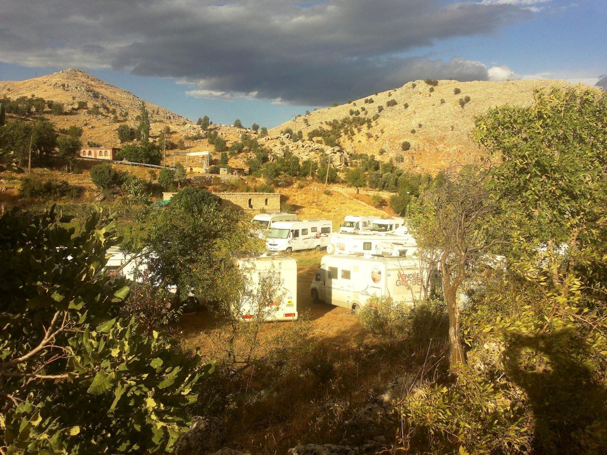 Nemrut Kervansaray Hotel Karadut  Eksteriør billede
