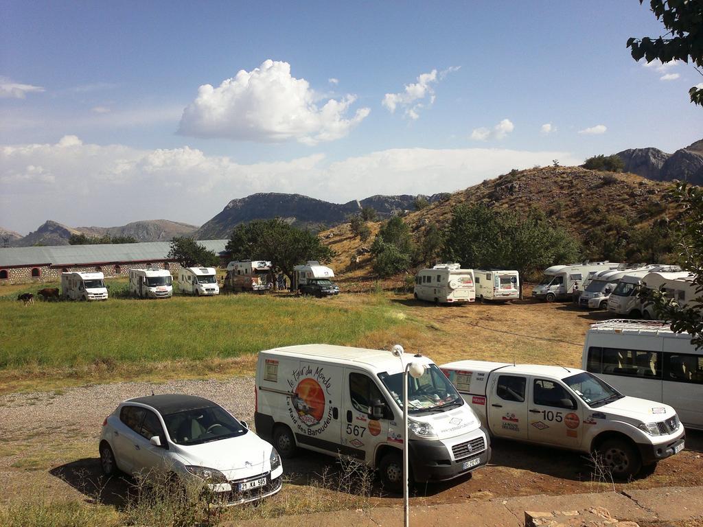 Nemrut Kervansaray Hotel Karadut  Eksteriør billede
