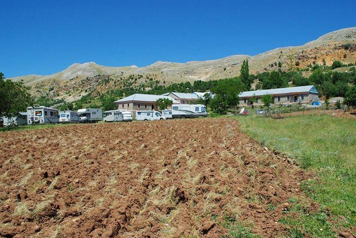 Nemrut Kervansaray Hotel Karadut  Eksteriør billede